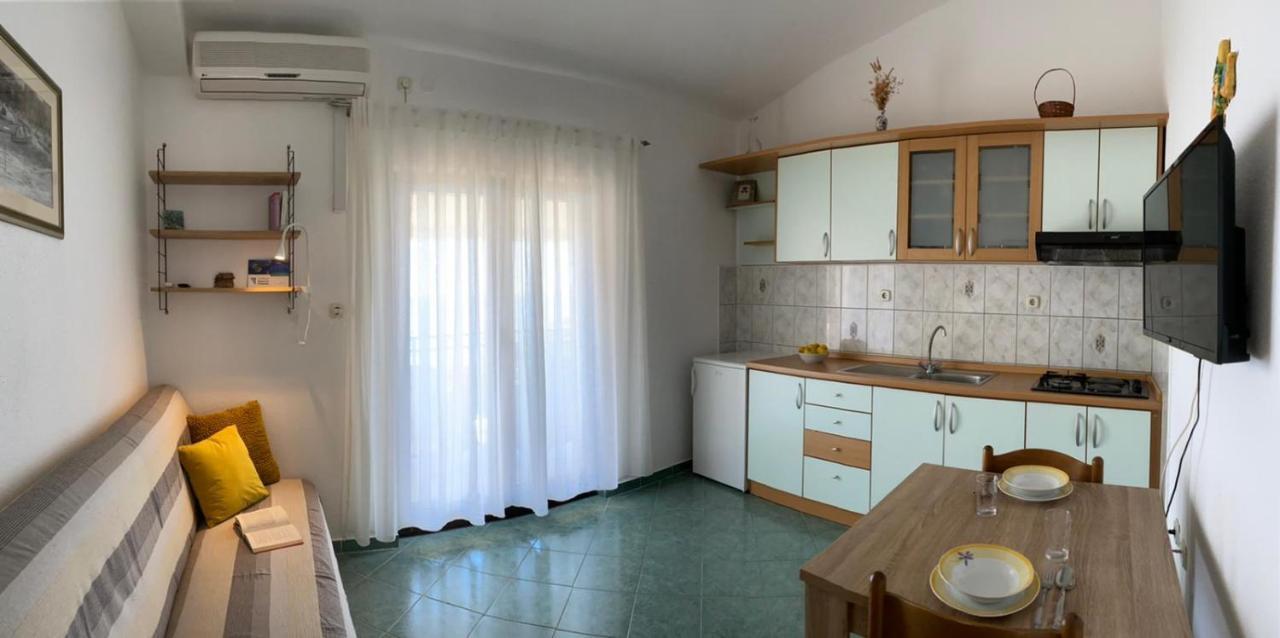 The Ana Apartments Komiža Dış mekan fotoğraf