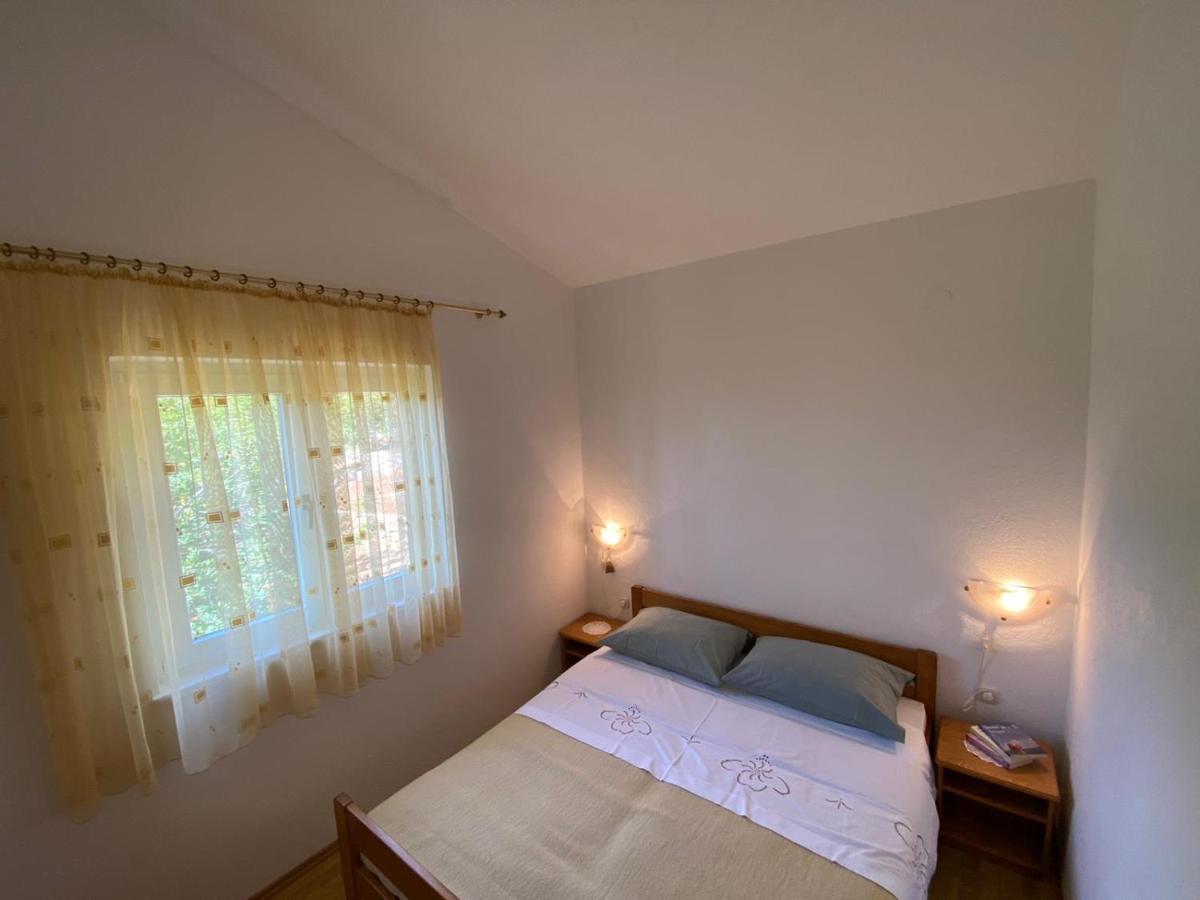The Ana Apartments Komiža Dış mekan fotoğraf