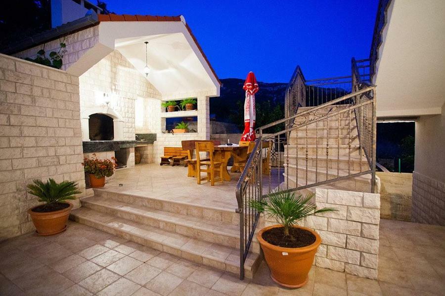 The Ana Apartments Komiža Dış mekan fotoğraf
